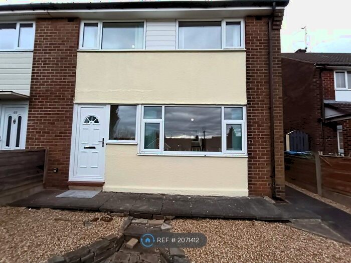3 Bedroom Terraced House To Rent In Tintern Road, Middleton, Manchester, M24