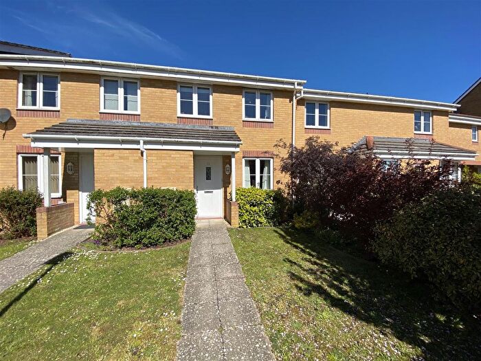 3 Bedroom Terraced House To Rent In Snowberry Road, Newport, PO30