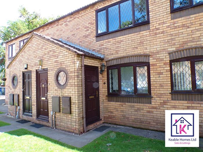 2 Bedroom Flat To Rent In Sam Barber Court, Heath Hayes, Cannock, WS12