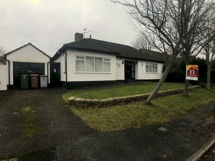 2 Bedroom Bungalow To Rent In Inglegreen, Heswall, Wirral, CH60