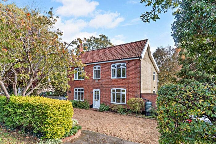 4 Bedroom Detached House For Sale In London Road, Suton, Wymondham, Norfolk, NR18