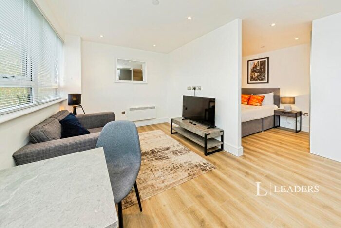 Studio To Rent In Wood Street, East Grinstead, West Sussex, RH19
