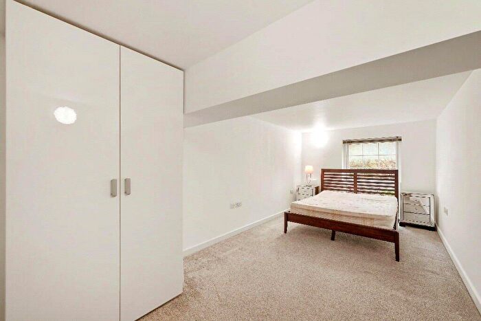 3 Bedroom Apartment To Rent In A Holbrook Road, London, E15