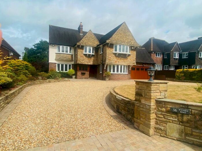 5 Bedroom Detached House To Rent In Wyvern Road, Sutton Coldfield, B74