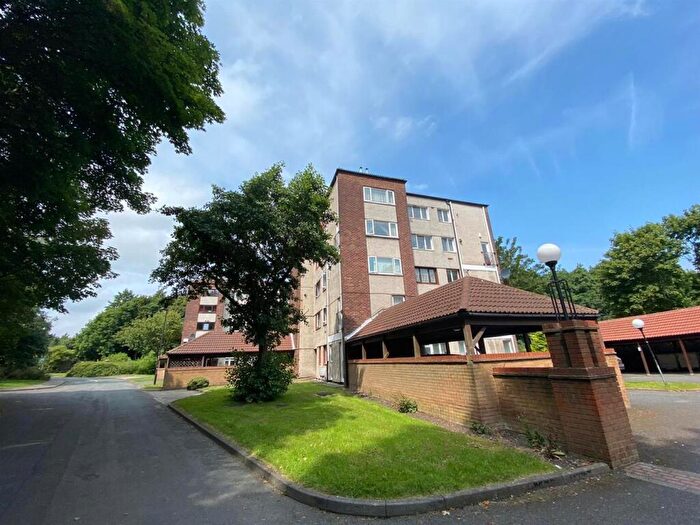 2 Bedroom Maisonette To Rent In Botham House, St Johns Green, North Shields, NE29