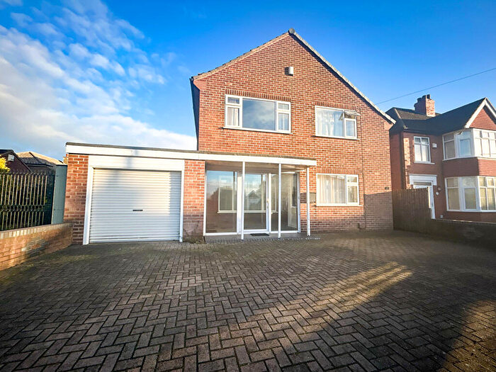 3 Bedroom Detached House For Sale In Glover Road, Scunthorpe, DN17