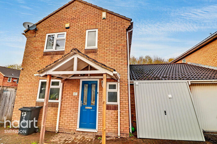 4 Bedroom Link Detached House For Sale In Meares Drive, Swindon, SN5