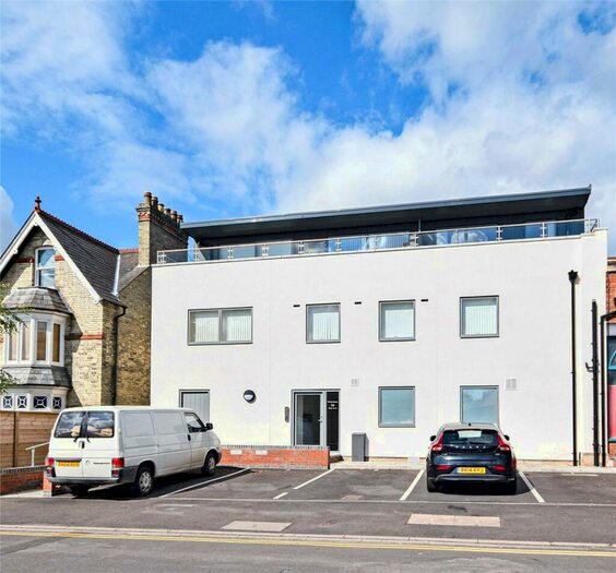 1 Bedroom Apartment To Rent In A Rock Road, Cambridge, CB1