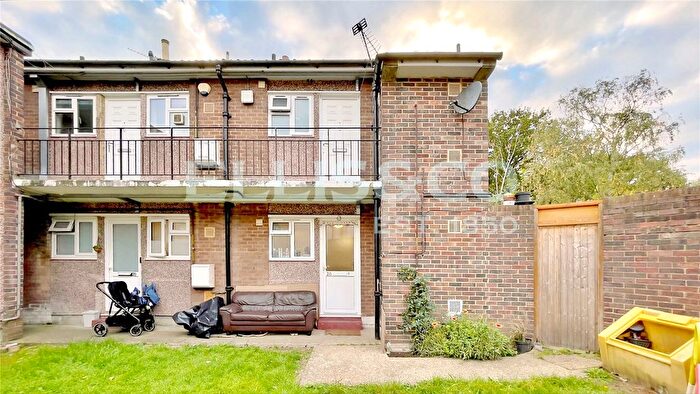 1 Bedroom Flat For Sale In Farm Avenue, Wembley, HA0