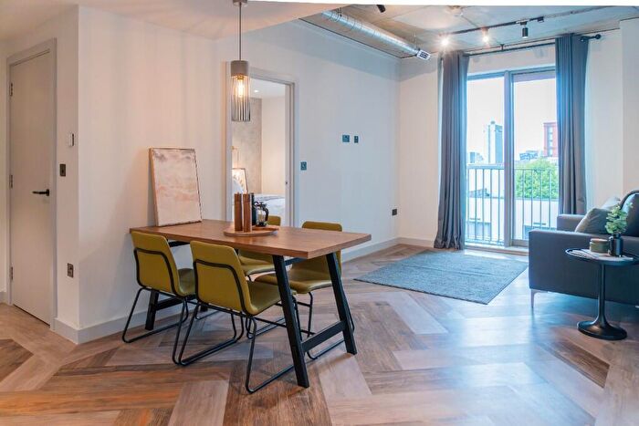 2 Bedroom Apartment To Rent In Xl -bed, Bendix Street, Manchester, Greater Manchester, M4