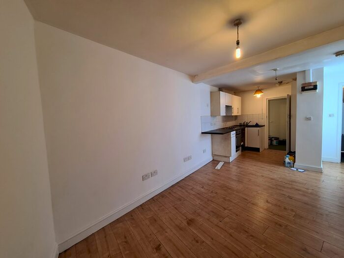 Studio To Rent In Fore Street, Brixham, TQ5
