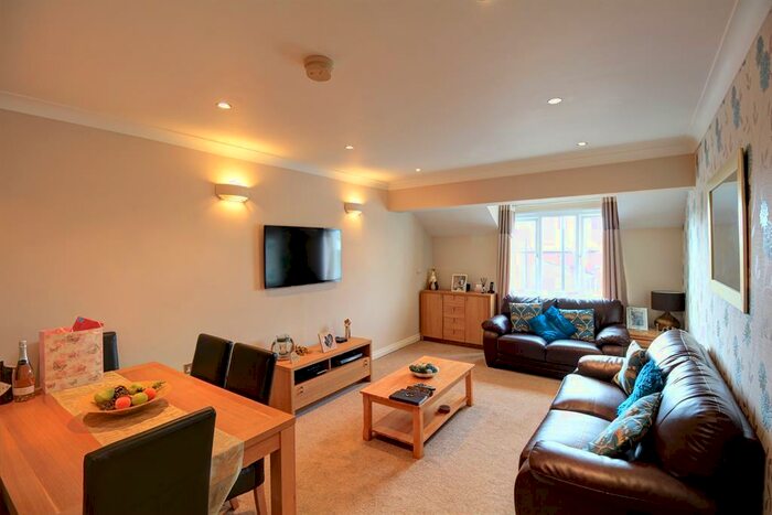 2 Bedroom Flat To Rent In Orchard Court, Fulwell, Sunderland, SR6