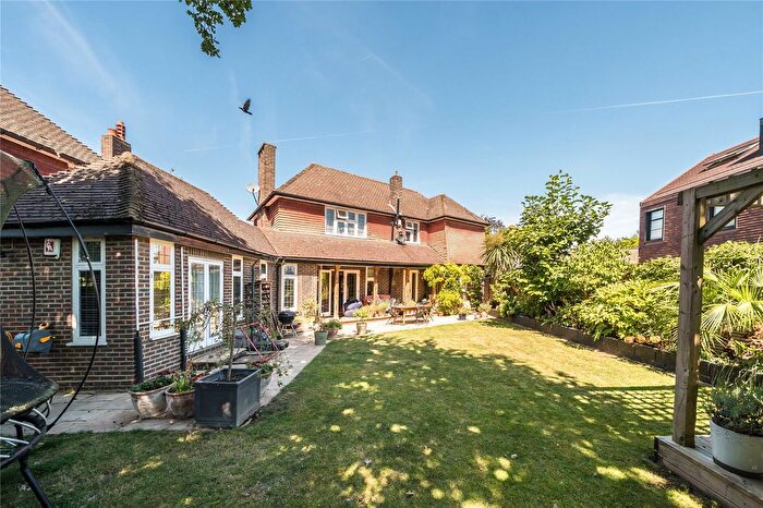 5 Bedroom Detached House To Rent In Woodfield Avenue, London, SW16