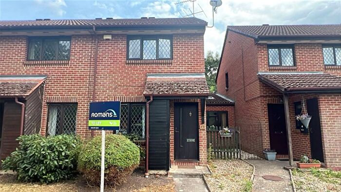 2 Bedroom Property To Rent In Merryman Drive, Crowthorne, RG45