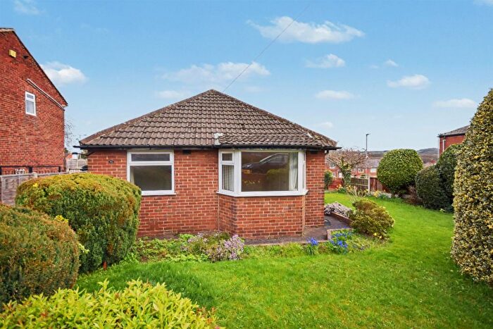 2 Bedroom Detached Bungalow For Sale In Hallcroft Drive, Horbury, Wakefield, WF4