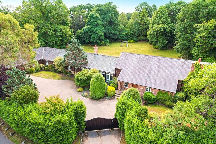 6 Bedroom Detached House For Sale In Kings Drive, Burhill Park, KT12