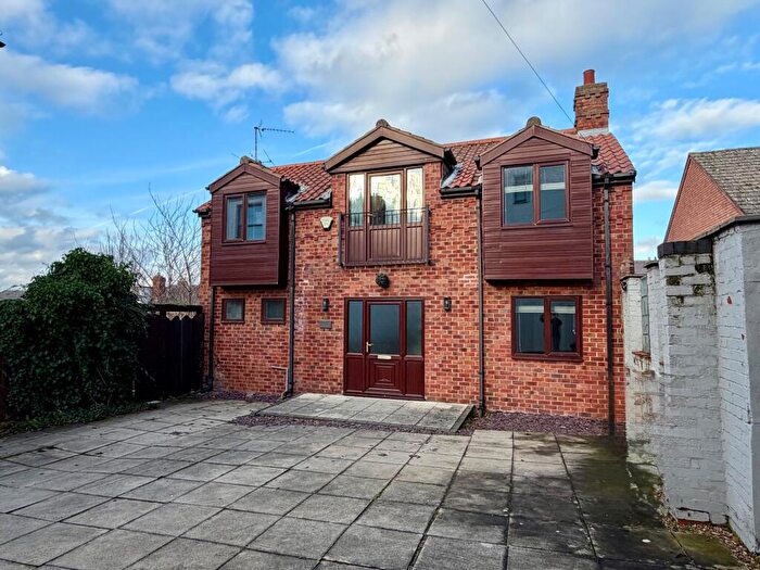 4 Bedroom Town House To Rent In Chapel Lane, Lincoln, LN1