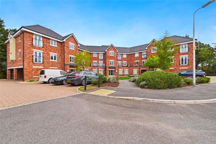 2 Bedroom Apartment For Sale In Wildflower Drive, Calcot, Reading, Berkshire, RG31