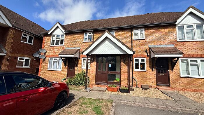 2 Bedroom Flat For Sale In Jenkyns Close, Botley, SO30