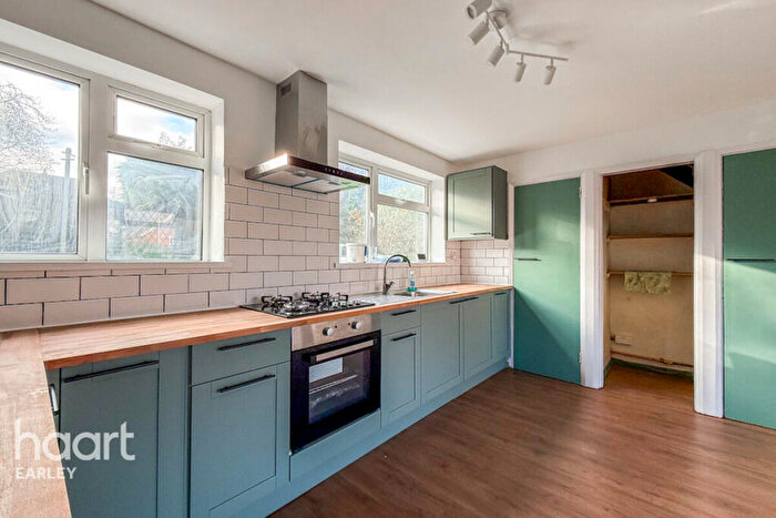 3 Bedroom Detached House To Rent In Glebe Road, Reading, RG8