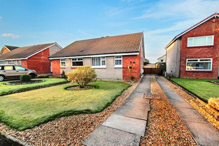 2 Bedroom Semi-Detached Bungalow For Sale In Middlehouse Court, Carluke, ML8