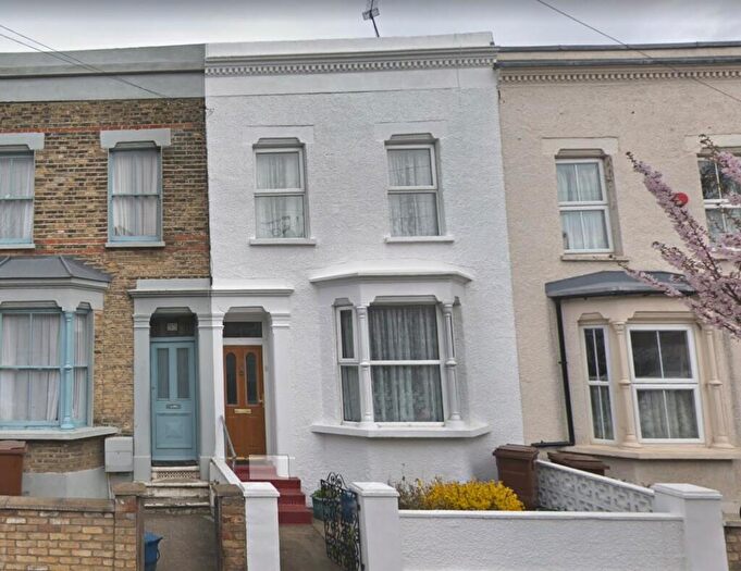 4 Bedroom Terraced House To Rent In Blurton Road, London, E5