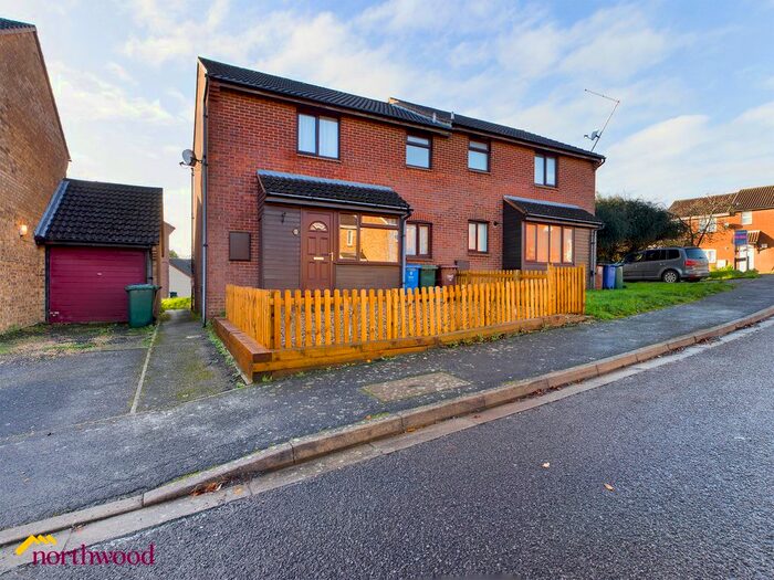 1 Bedroom Terraced House To Rent In Daimler Avenue, Banbury, OX16