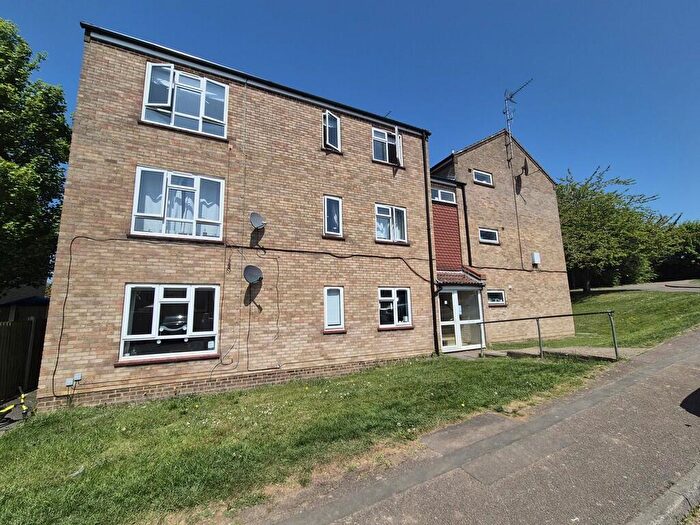 2 Bedroom Flat To Rent In Blacksmiths Hill, Benington, SG2