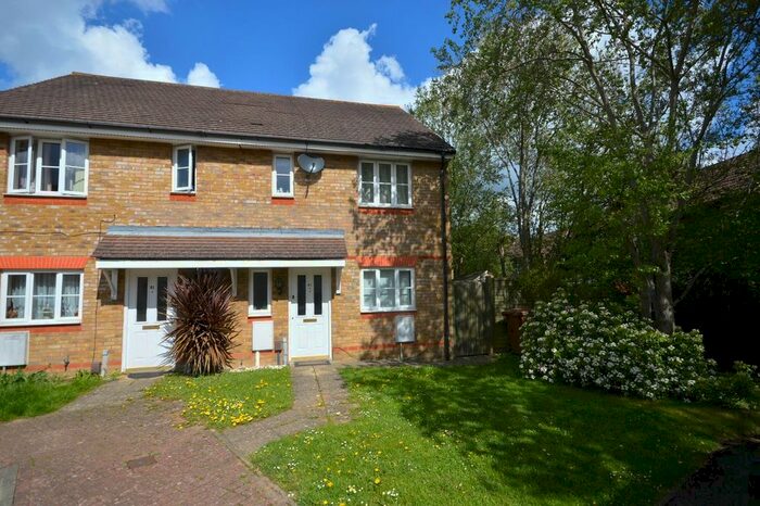 3 Bedroom End Of Terrace House To Rent In Guernsey Way, Kennington, Ashford, TN24