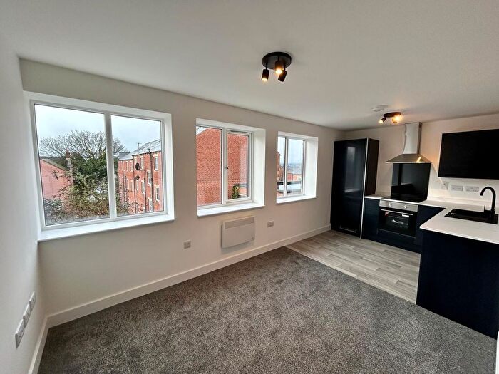 1 Bedroom Flat To Rent In West Street, Chesterfield, S40