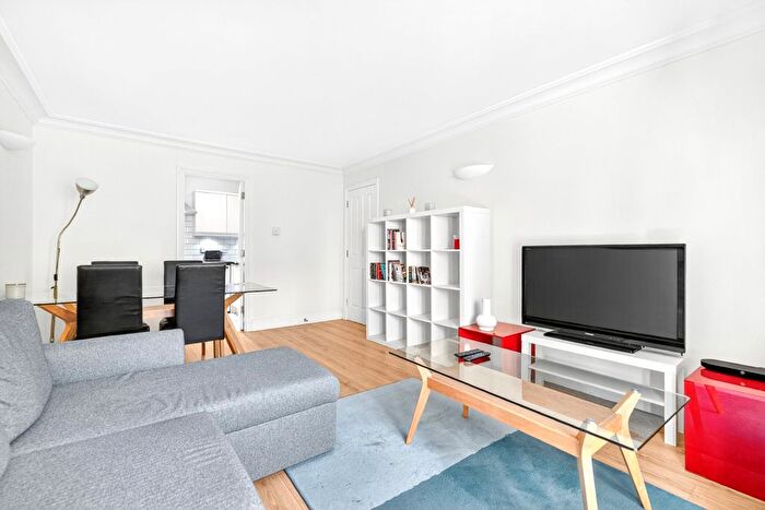 2 Bedroom Flat To Rent In Chamberlain House, SE1