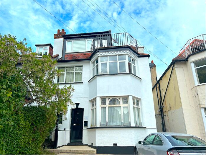 1 Bedroom Flat To Rent In Ailsa Road, Westcliff-On-Sea, SS0