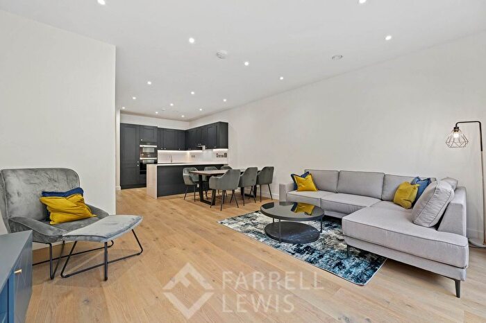 4 Bedroom Town House To Rent In Caird Street, Ladbroke Grove, London, W10