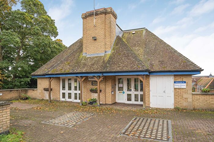 12 Bedroom Detached House For Sale In Manor Road, Brackley, Northamptonshire, NN13