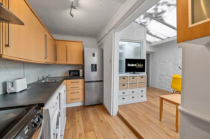 4 Bedroom Terraced House To Rent In Oxford Place, Plymouth, PL1