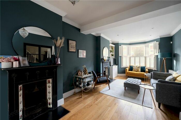 4 Bedroom Terraced House To Rent In Beechcroft Road, London, SW17