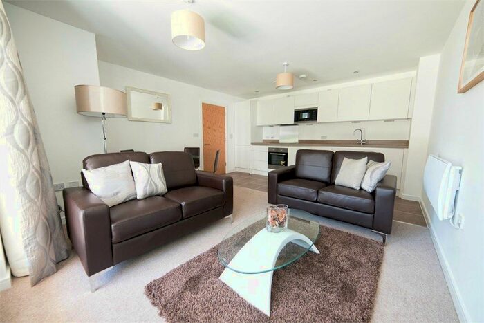 2 Bedroom Flat To Rent In Douglas House, Ferry Court, Cardiff, CF11