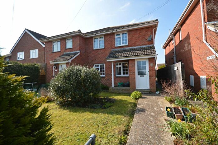 2 Bedroom Maisonette To Rent In Mount Pleasant Road, Newport, PO30