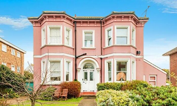 2 Bedroom Flat To Rent In Victoria Road, Worthing, BN11