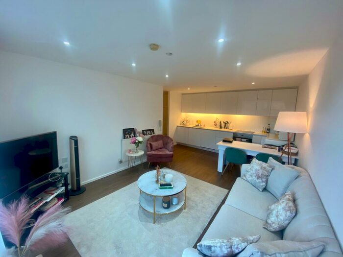 2 Bedroom Flat To Rent In Nottingham One, Nottingham City Centre, NG1