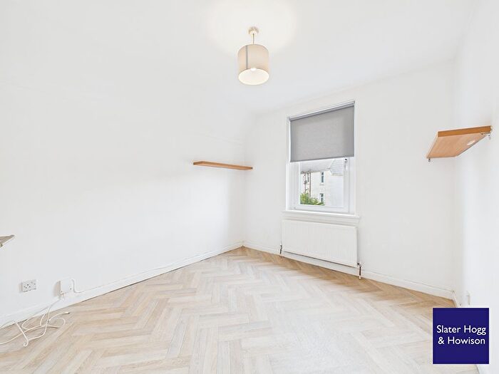 3 Bedroom Flat To Rent In West Mains Road, East Kilbride, G74