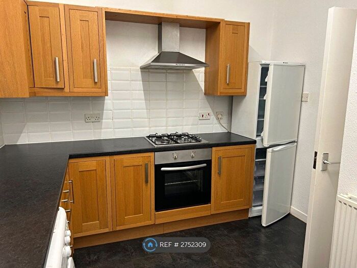 2 Bedroom Flat To Rent In Thomson Street, Dundee, DD1