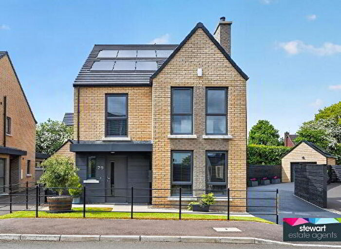 4 Bedroom Detached House For Sale In Moira Gate, Moira, BT67