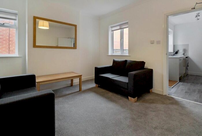 4 Bedroom Semi-Detached House To Rent In Mona Street, Beeston, Nottingham, NG9