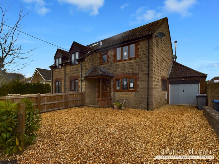 3 Bedroom Semi-Detached House For Sale In Pedlars Grove, Chapmanslade, Westbury, BA13