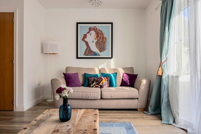 3 Bedroom Flat To Rent In Montbelle Road, London, SE9