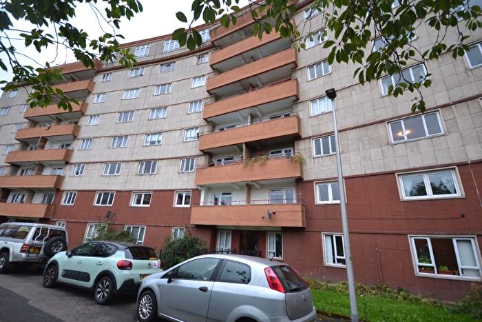 3 Bedroom Flat To Rent In Westfield Court, Gorgie, Edinburgh, EH11