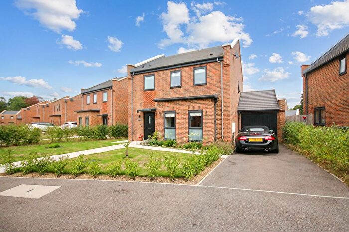 3 Bedroom Detached House For Sale In Wychwood Place, Crawley Down, Crawley, RH10