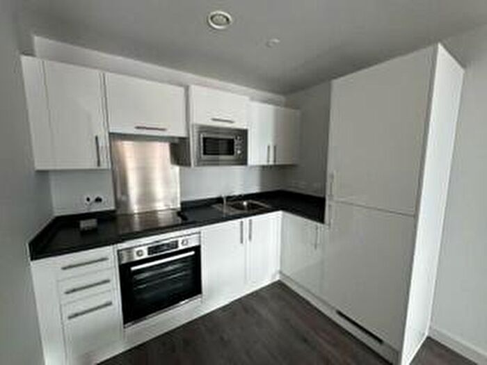 2 Bedroom Apartment To Rent In One Baltic Square, L8