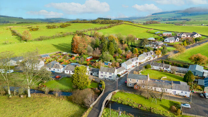 4 Bedroom Detached House For Sale In Kirkgunzeon, Dumfries, DG2